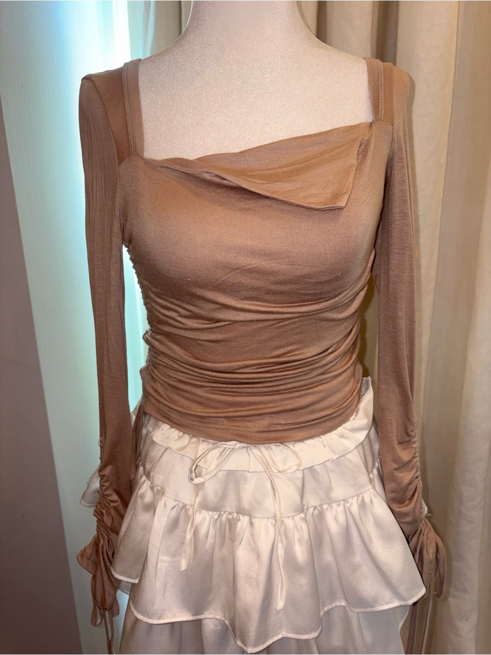 Ruched Long-Sleeve Square Neck Top in Taupe S